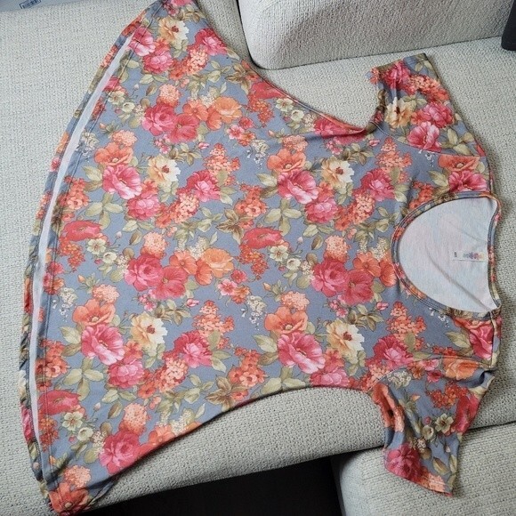LuLaRoe Oversized Floral Perfect Tee XXS - Picture 4 of 11